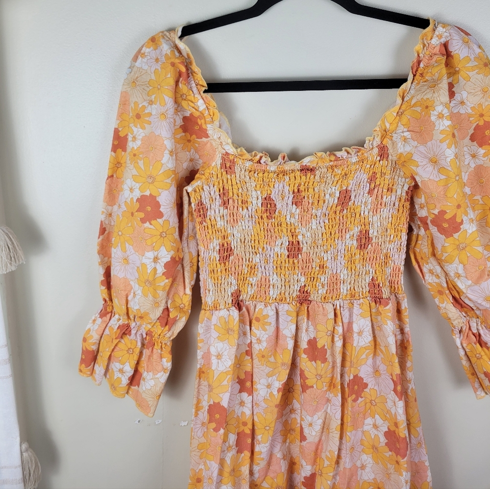 Charlie Holiday Amber Seventies Floral Print Smocked Puff Sleeve Midi Dress - Picture 6 of 11